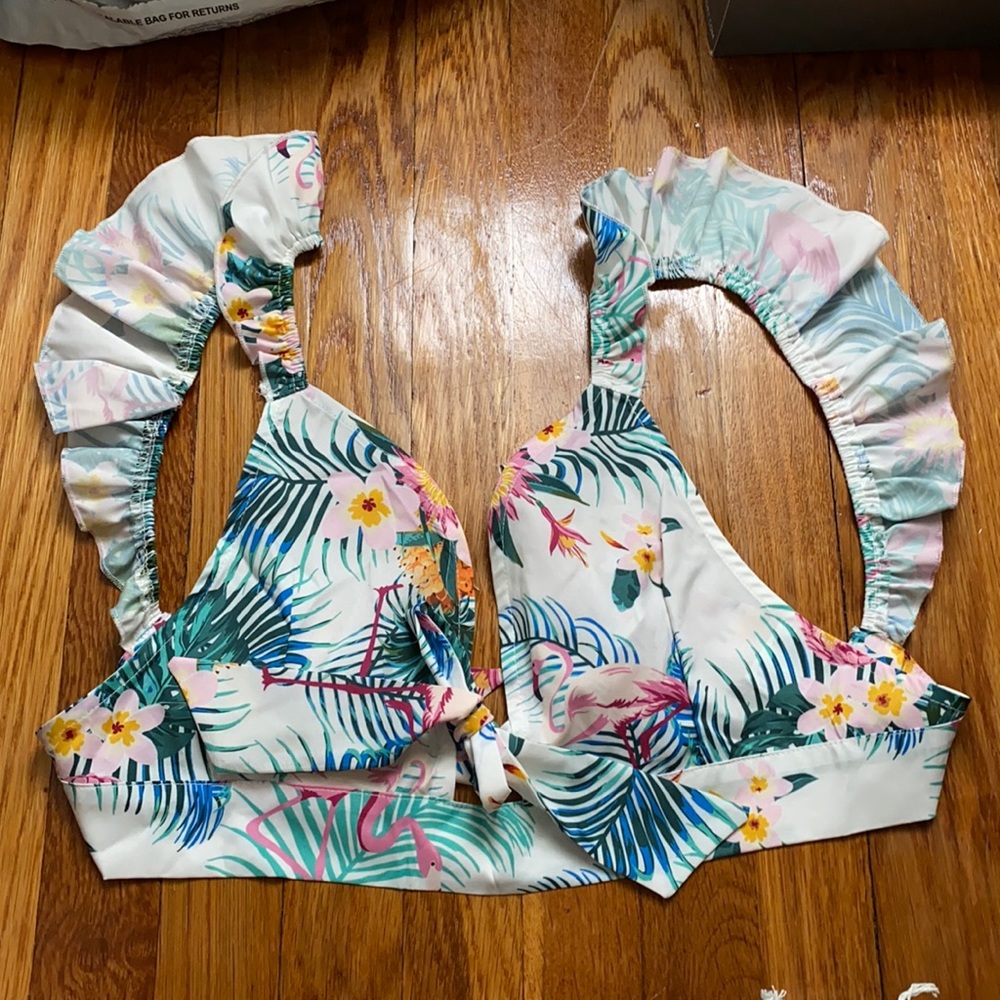 Medium crop top brand new never worn